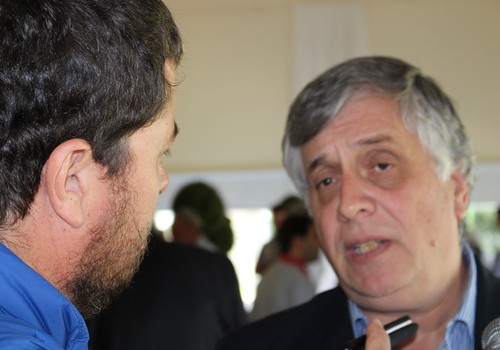 El ministro Moralejo gestionó donaciones de CRESUD para los productores.